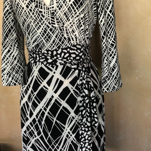 ANN TAYLOR wrap dress - Picture 4 of 13